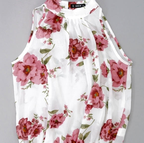 SHEIN Tops - Shein Sleeveless Halter Style Top